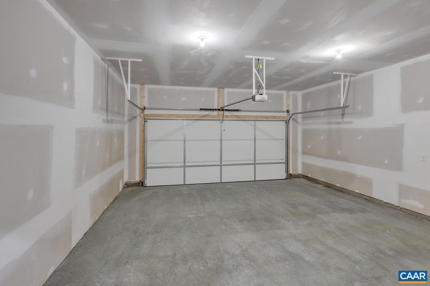 2022 Larkin Ave photo 19