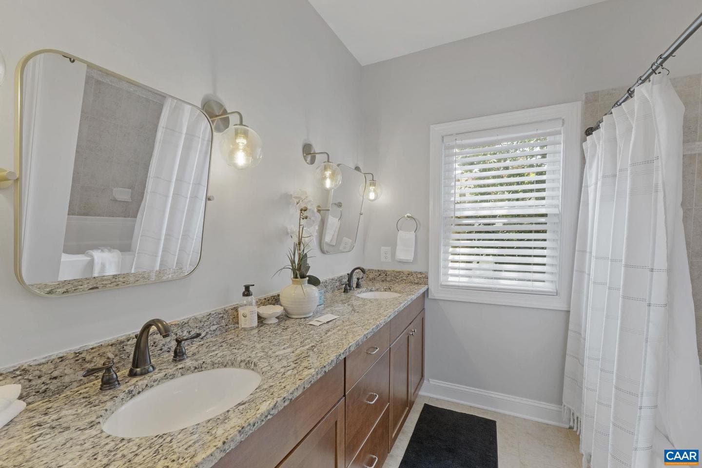 1012 Locust Ln photo 20