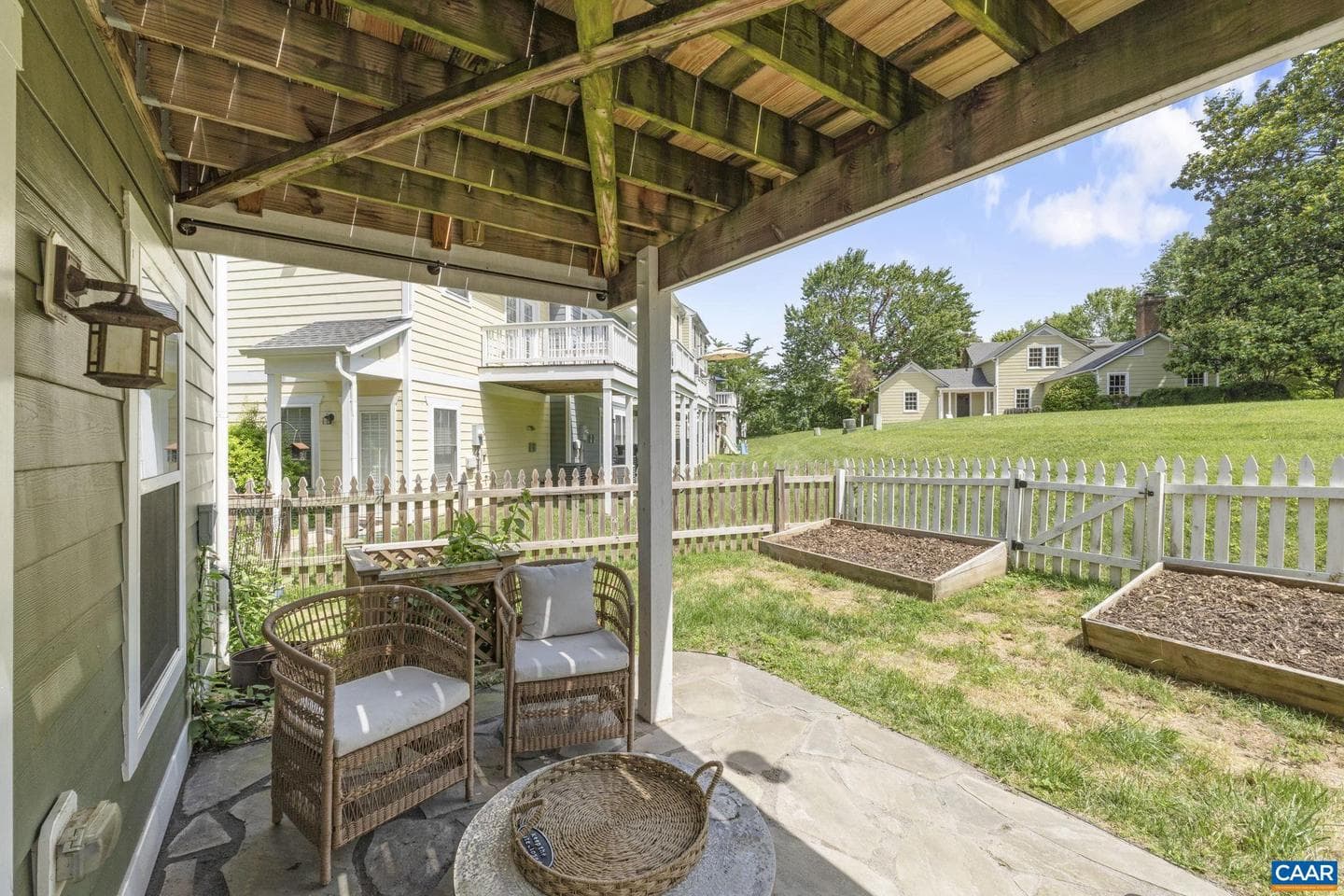 1692 Wickham Way photo 34