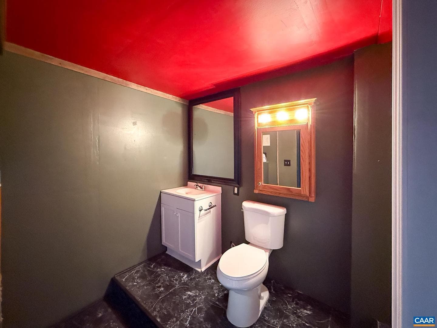 13 Logan Ln photo 29