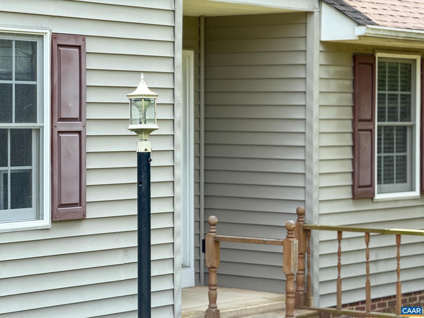 13 Logan Ln photo 6