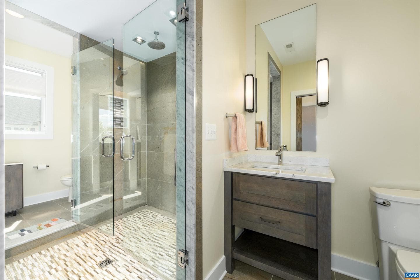 581 Lochlyn Hill Dr #581 photo 26
