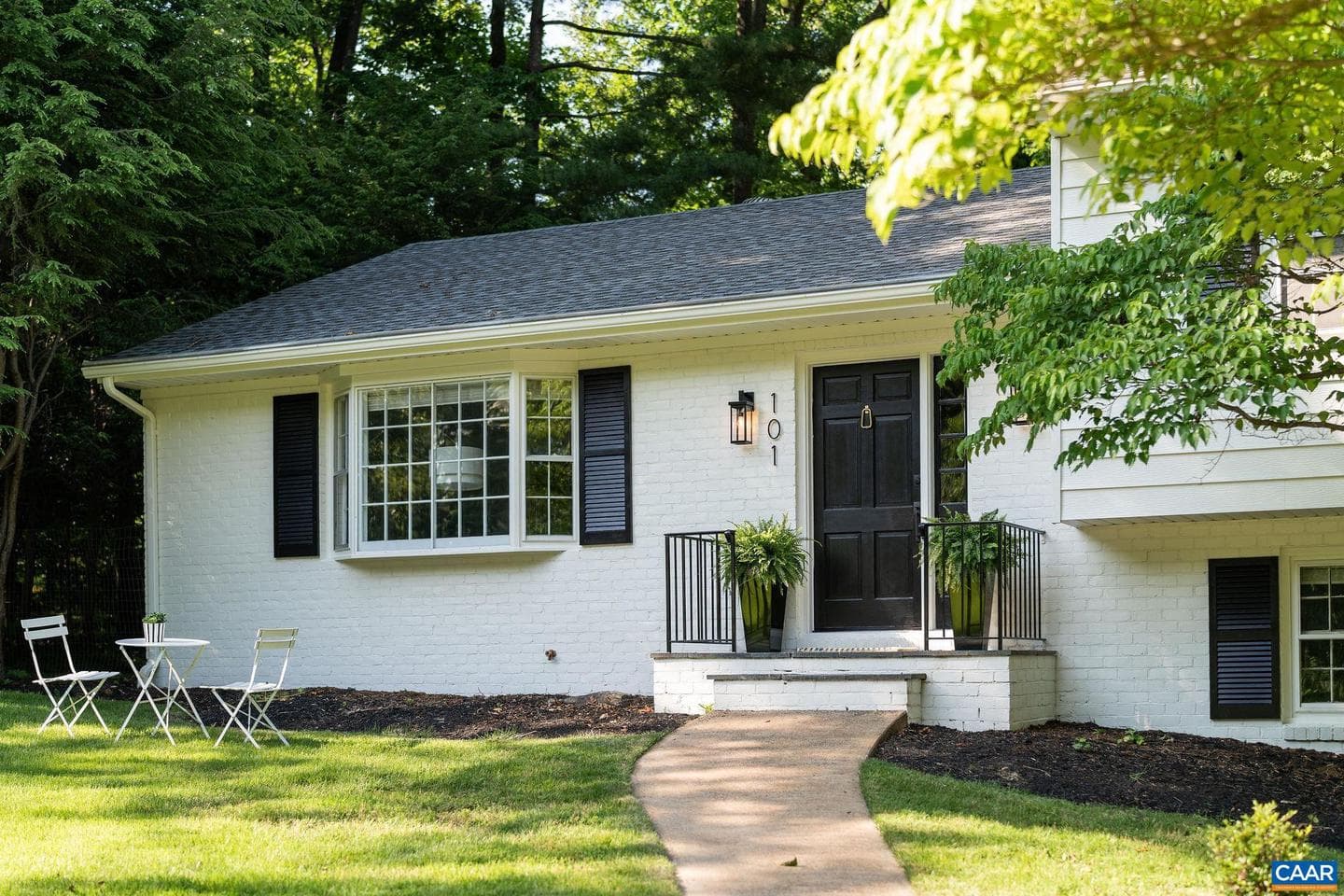 101 Kerry Ln photo 3