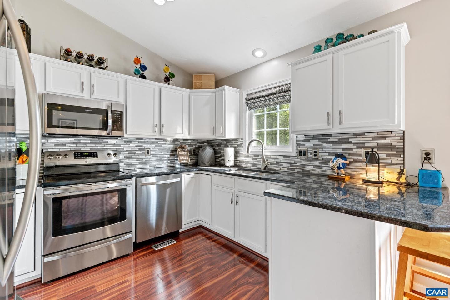 234 Harper St photo 10