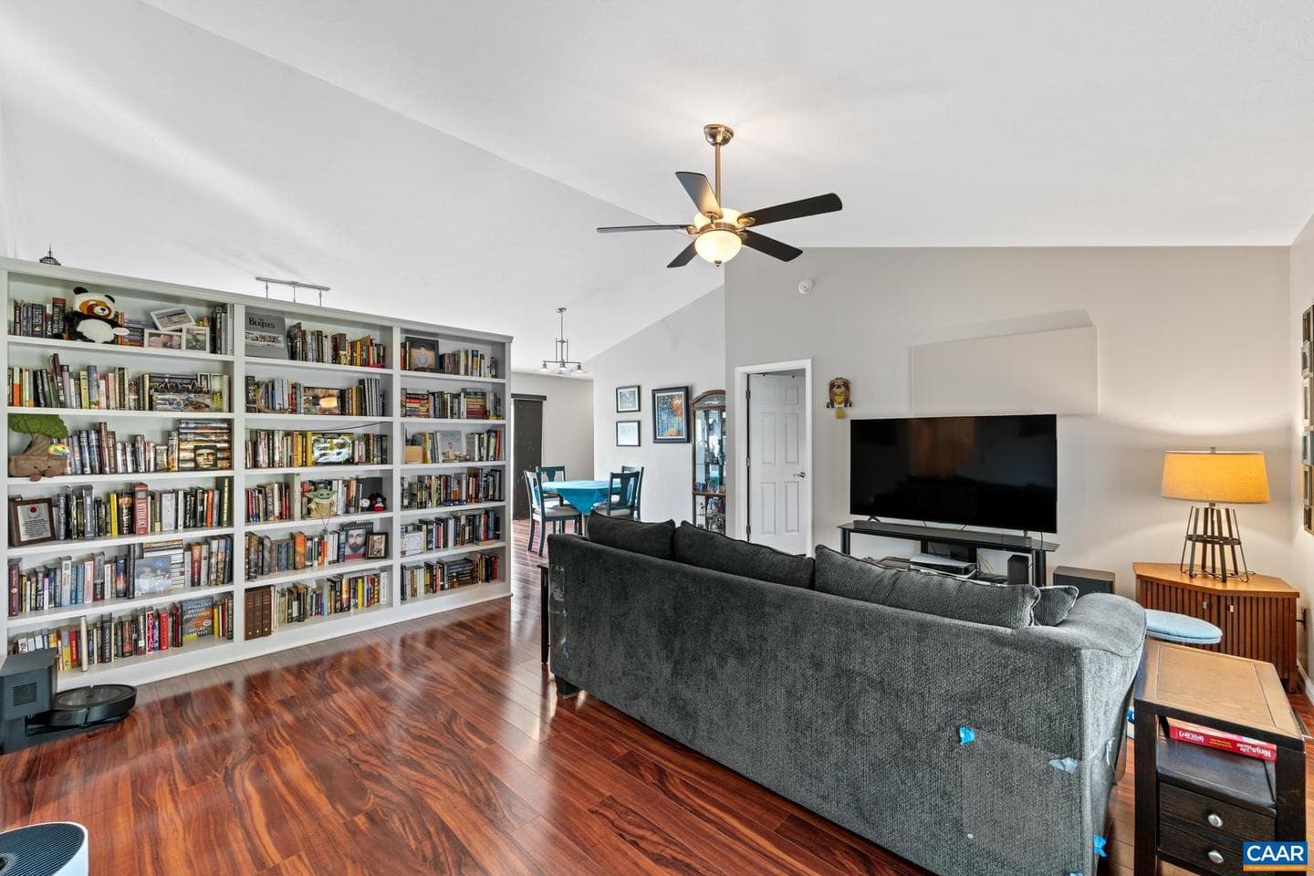 234 Harper St photo 6