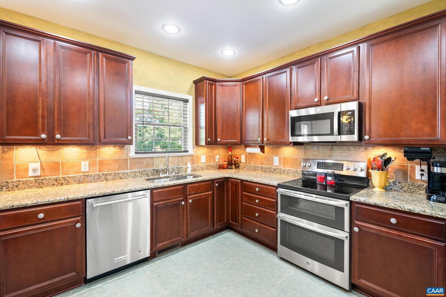 353 Bayberry Way photo 14