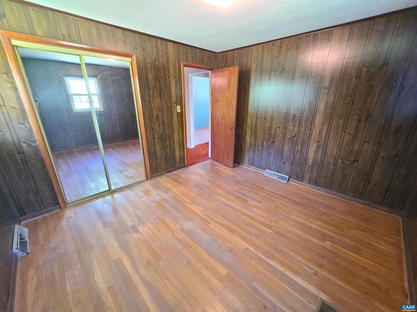10307 Spotswood Trl photo 14