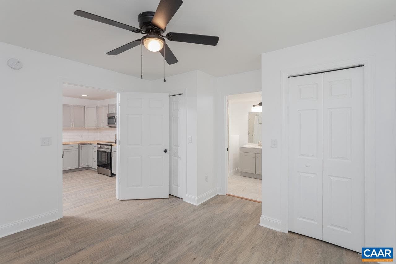 30 Bear St photo 24