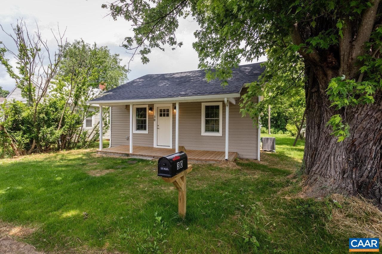 30 Bear St photo 38