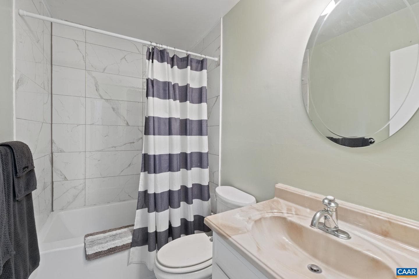 545 Burgoyne Rd #8 photo 17