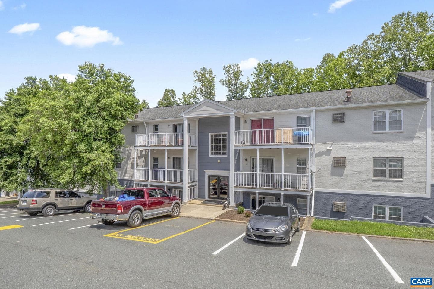 545 Burgoyne Rd #8 photo 30