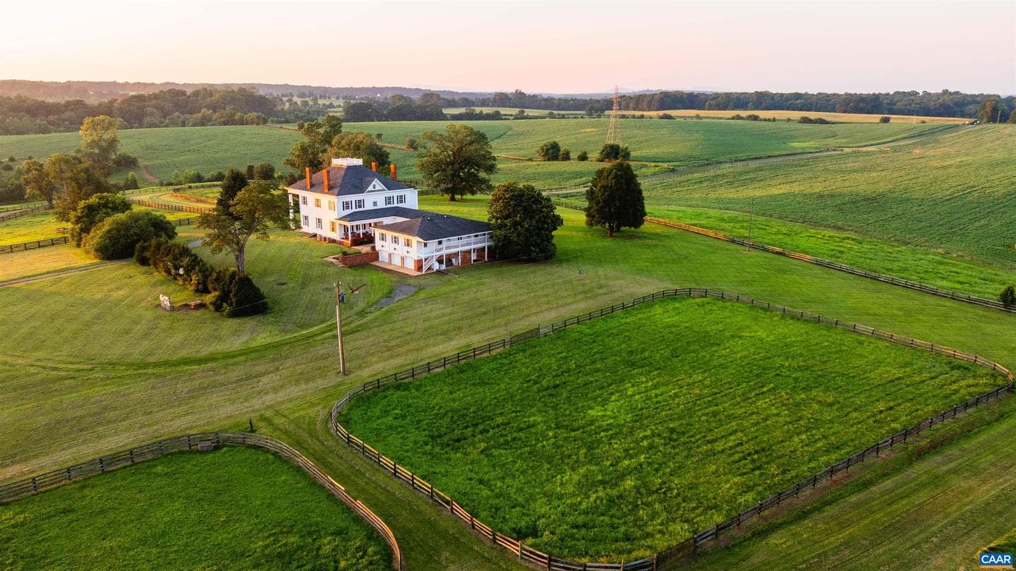 9313 Greenfield Farm photo 4