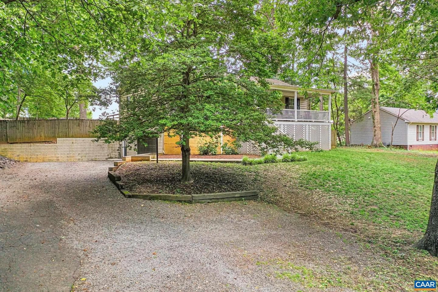 171 Whitethorn Ct photo 5