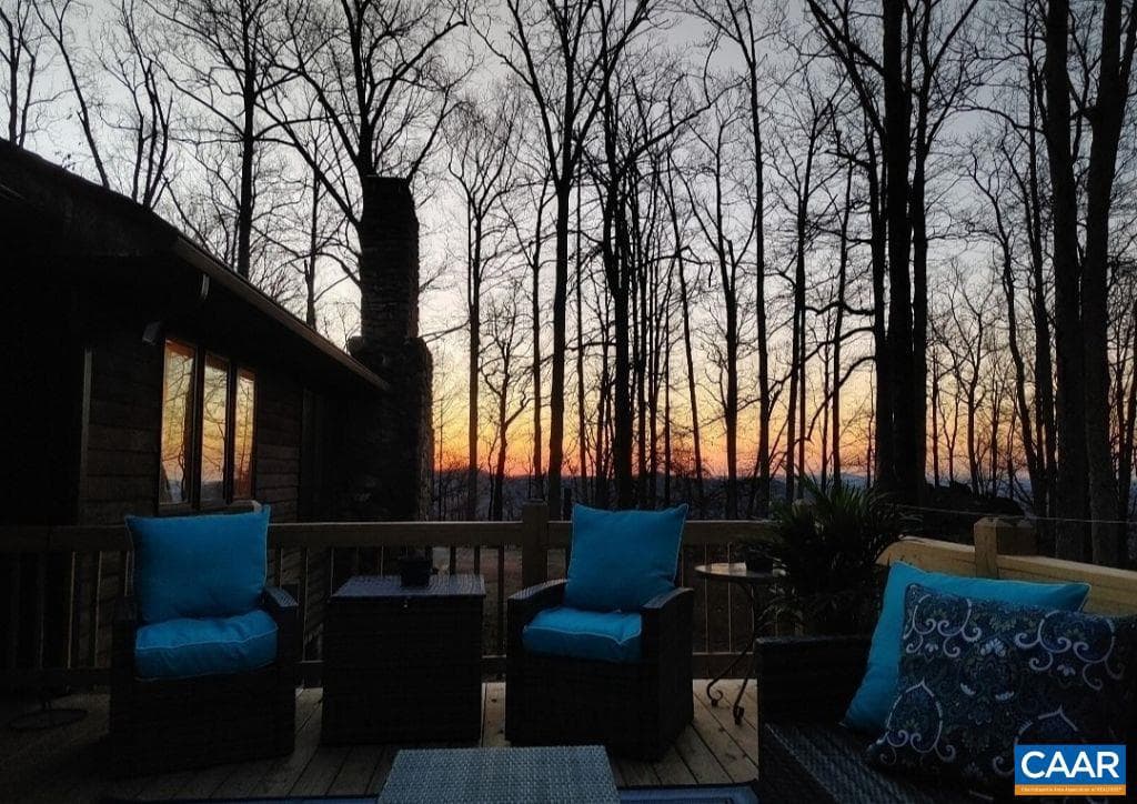 247 Llama Ln photo 7