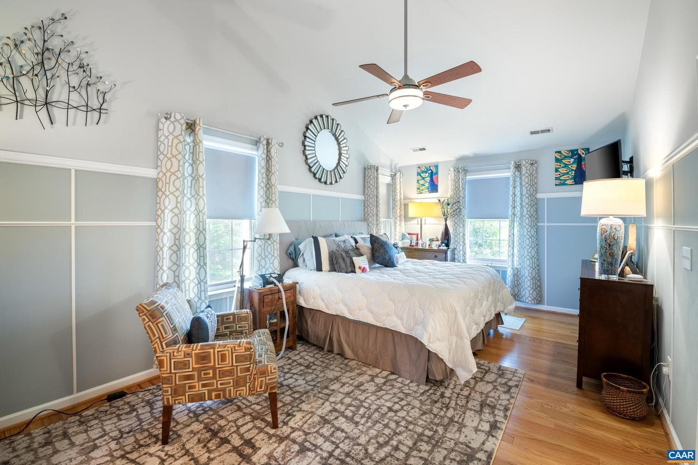 1500 Honeysuckle Ln photo 21