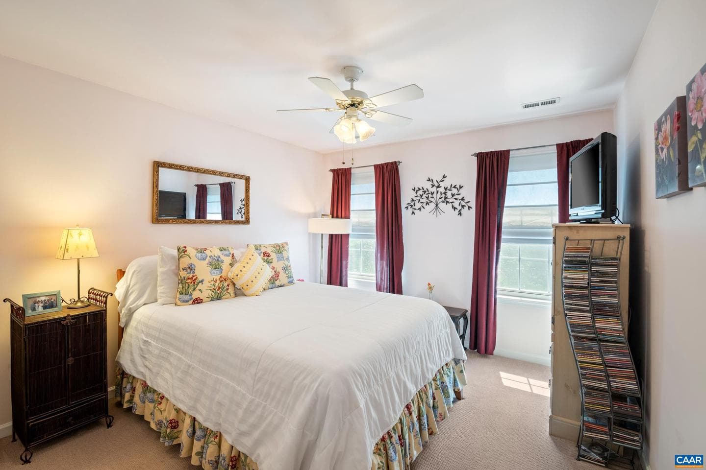 1500 Honeysuckle Ln photo 25