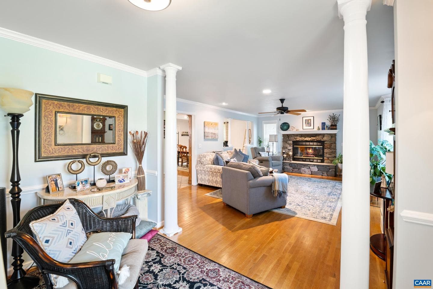 1500 Honeysuckle Ln photo 8