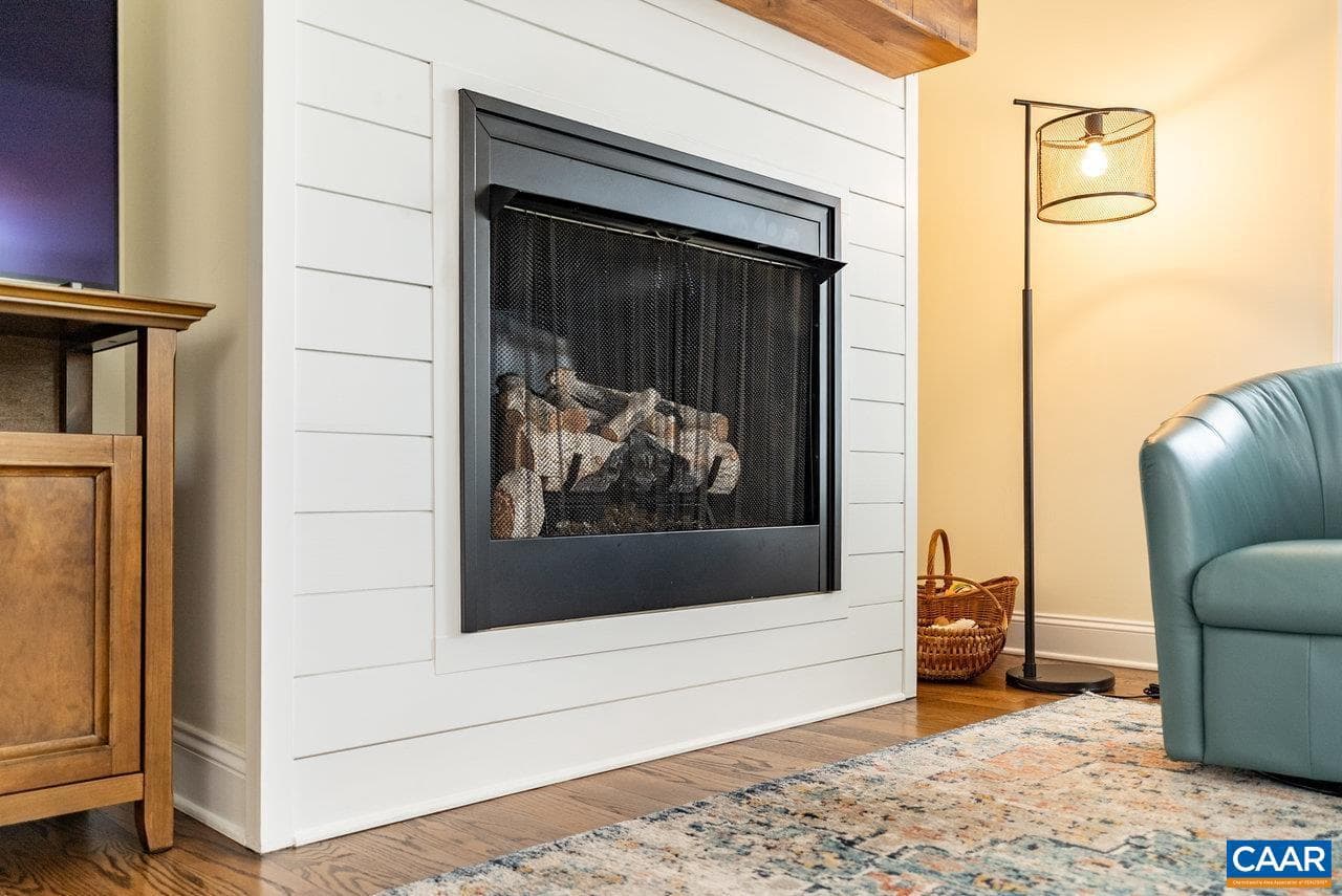 219 Heather Ln photo 13