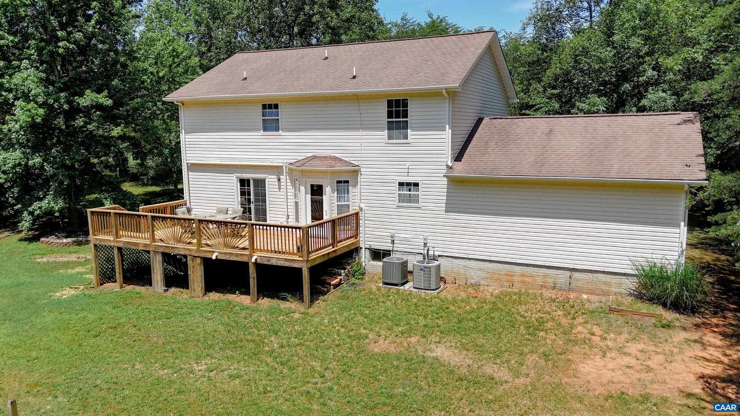112 Pine Crest Ln photo 2