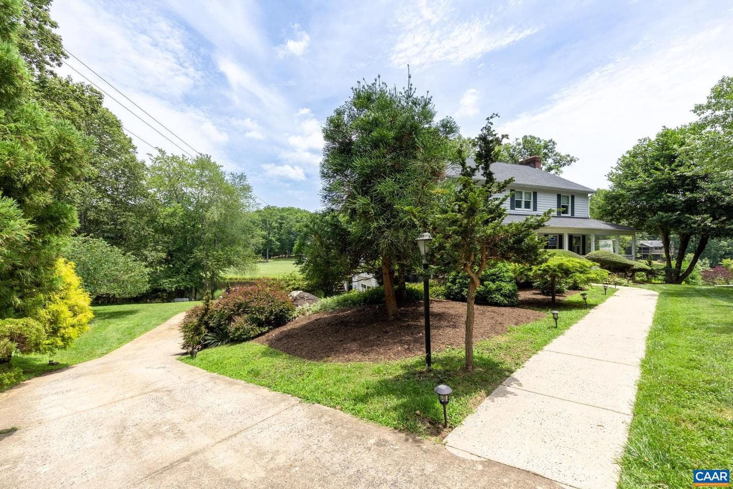 4 Lee Ct photo 2