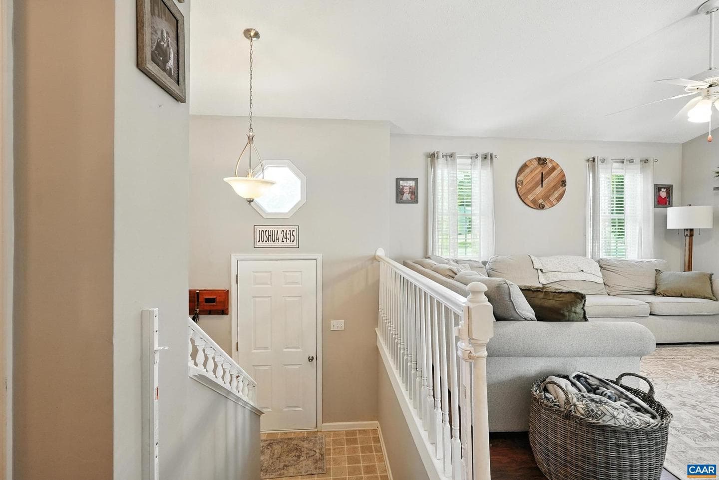 106 Alex Dr photo 4