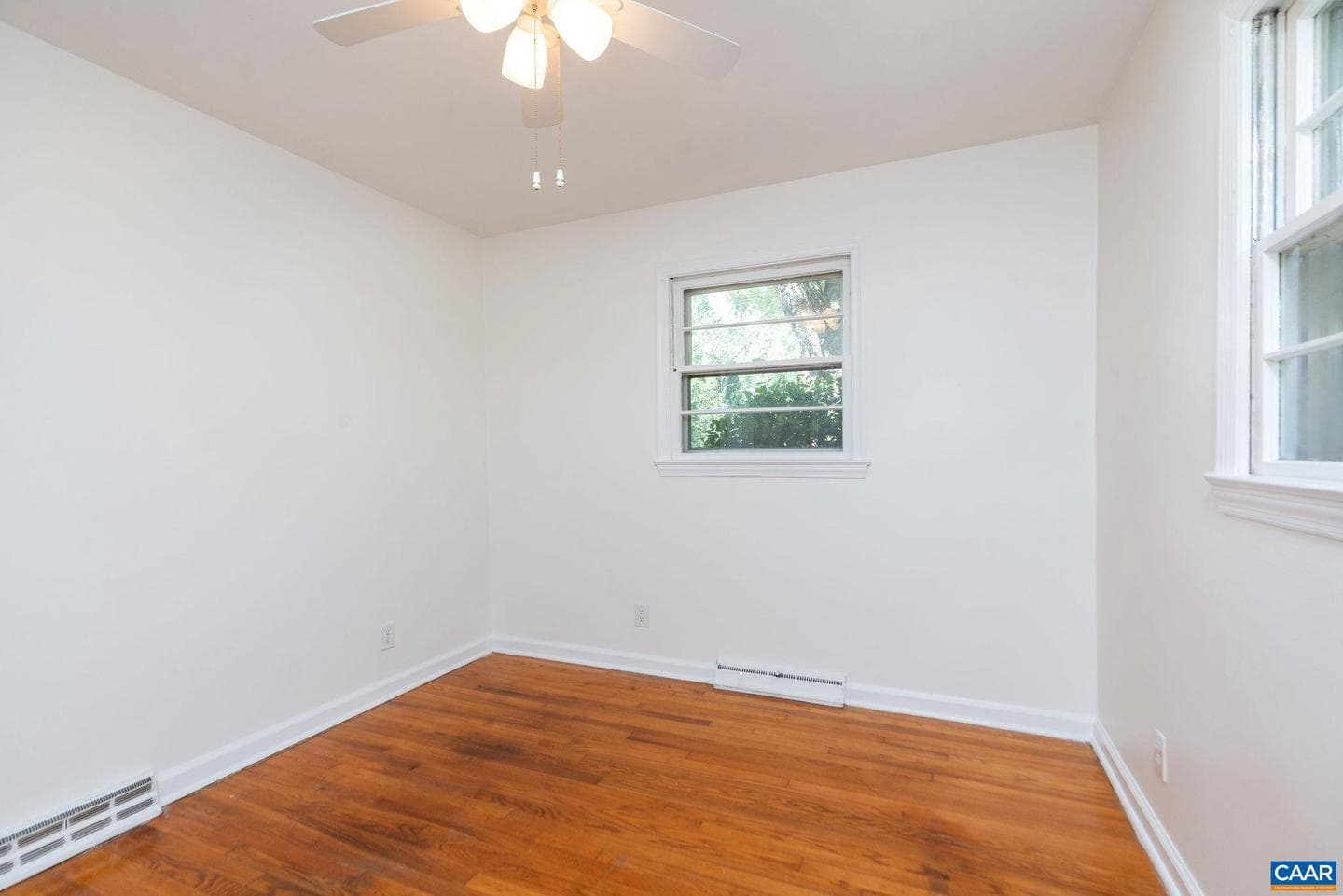 122 Westerly Ave photo 11