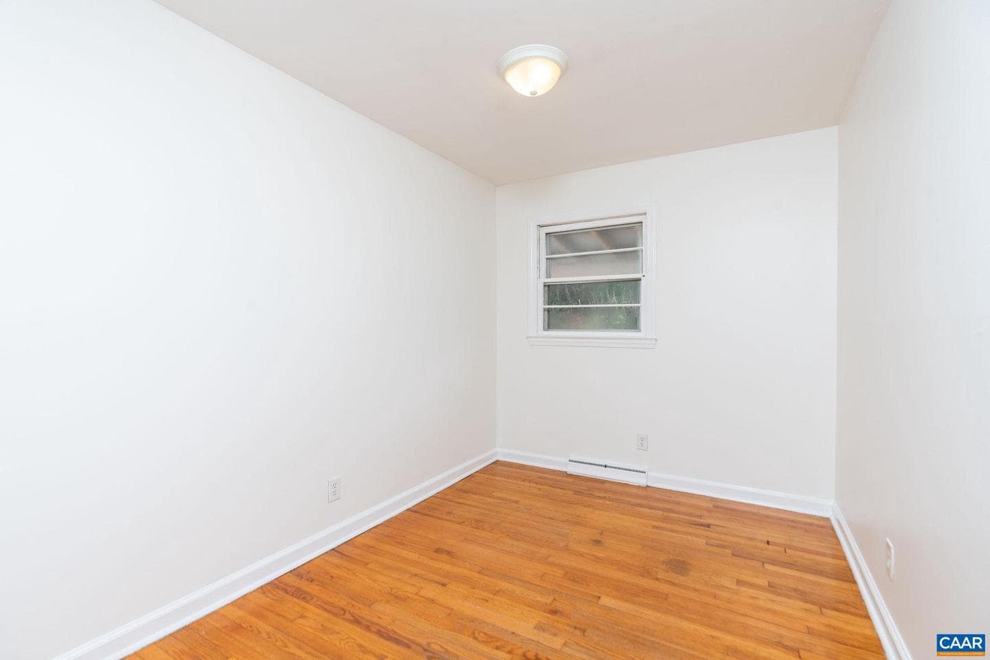 122 Westerly Ave photo 17