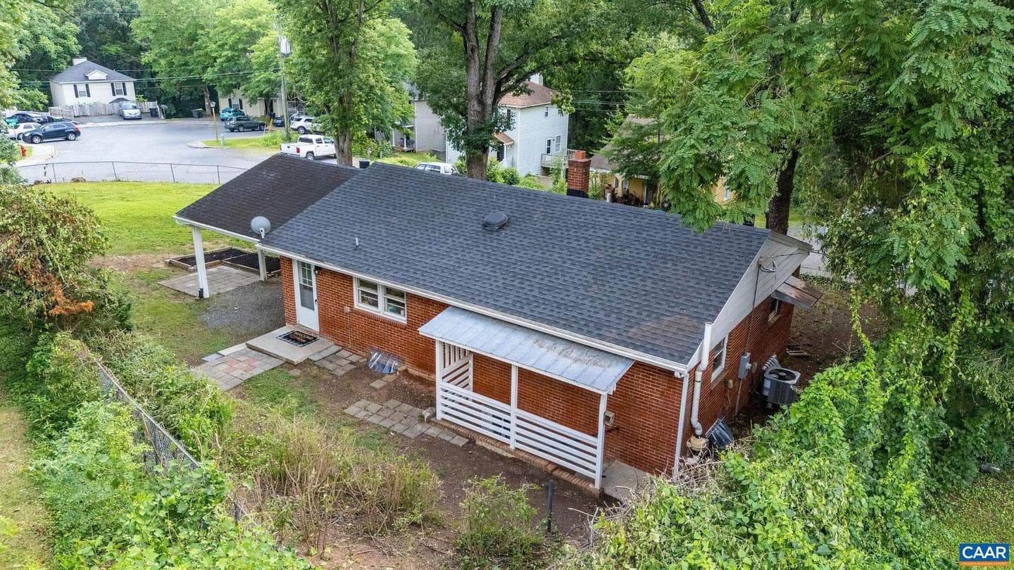 122 Westerly Ave photo 19