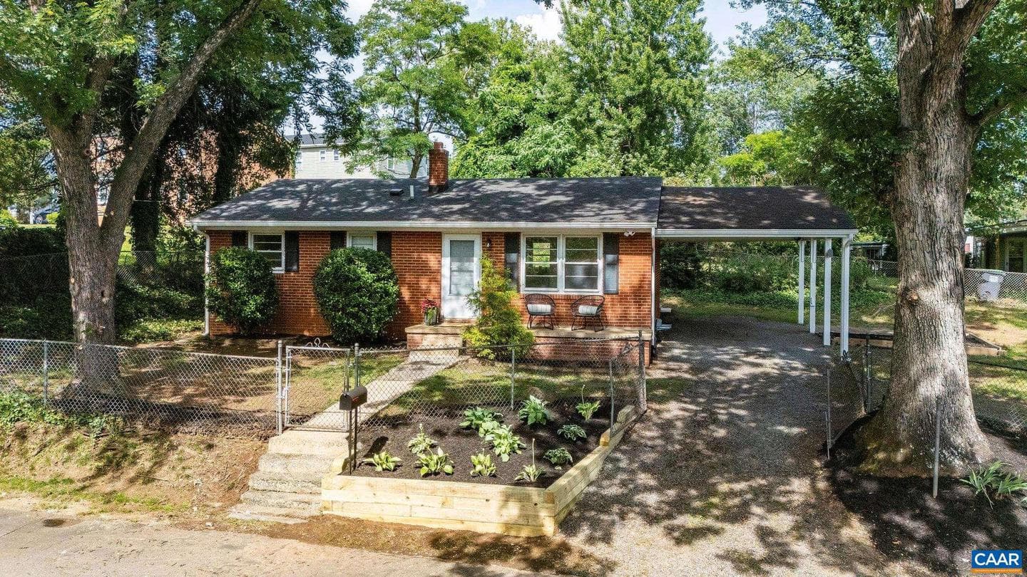 122 Westerly Ave photo 29