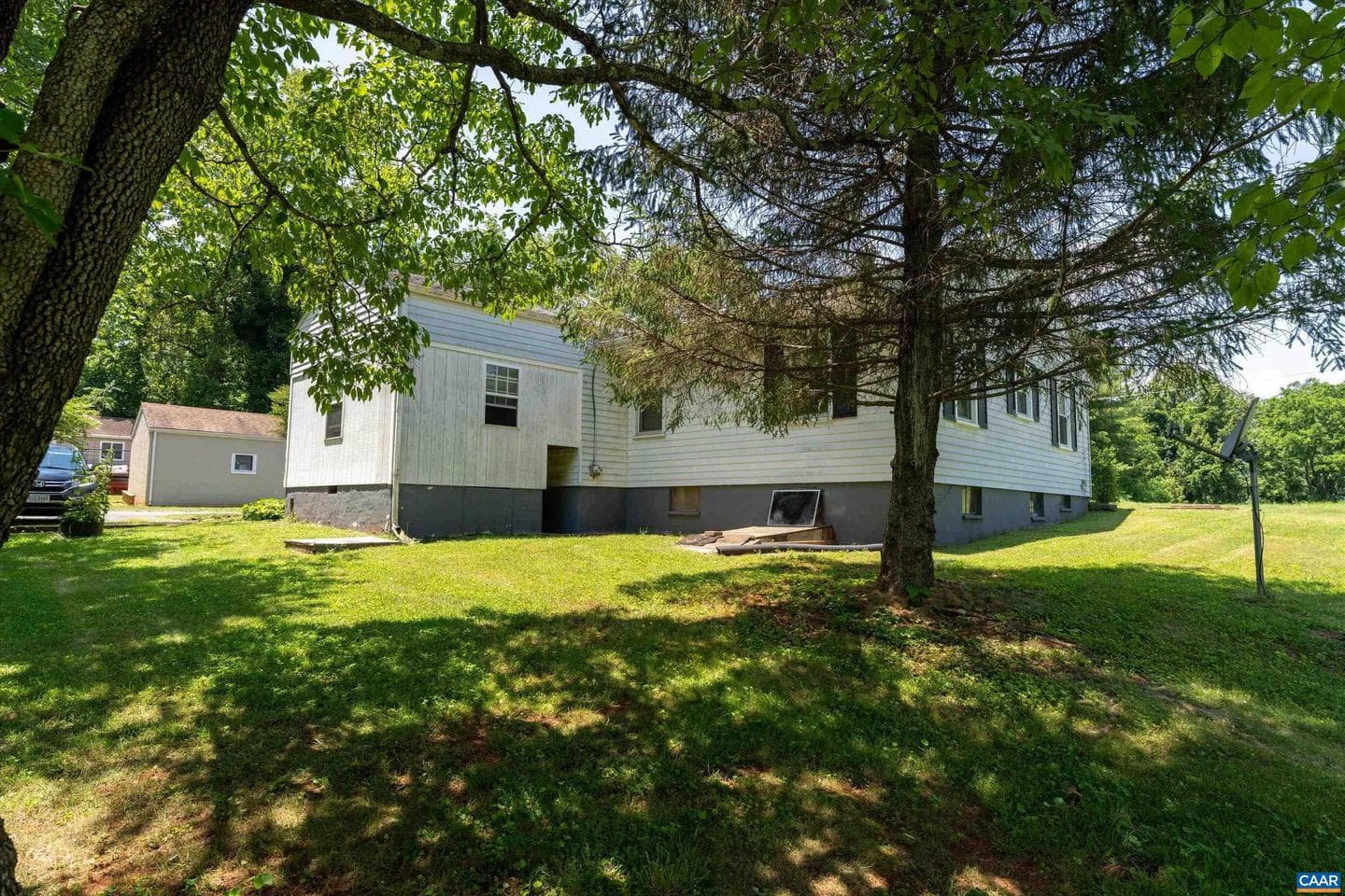 3035 Scottsville Rd photo 37