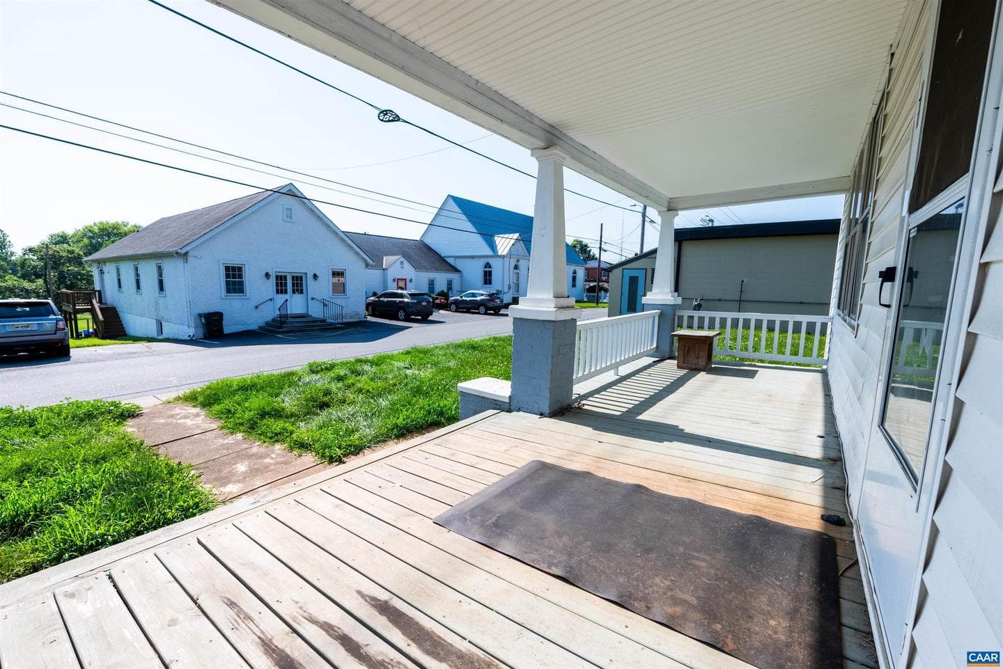 131 Ford Ave photo 10