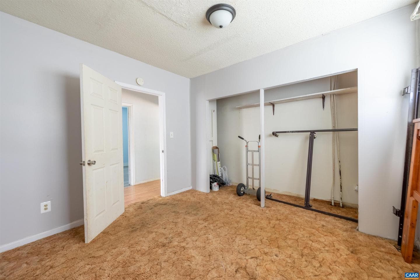 131 Ford Ave photo 24