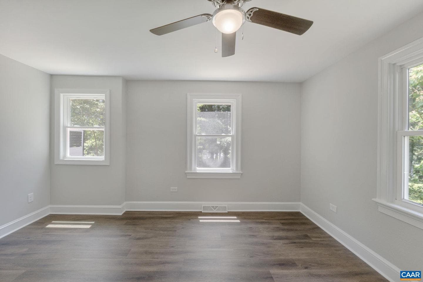 1526 Broad Ave photo 22