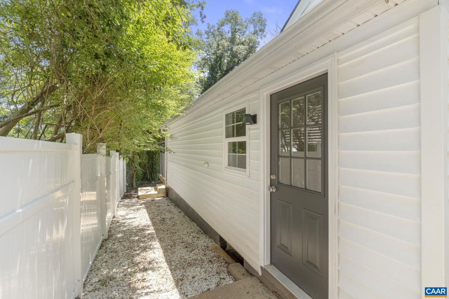 1526 Broad Ave photo 30