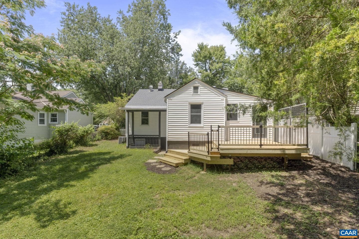 1526 Broad Ave photo 35
