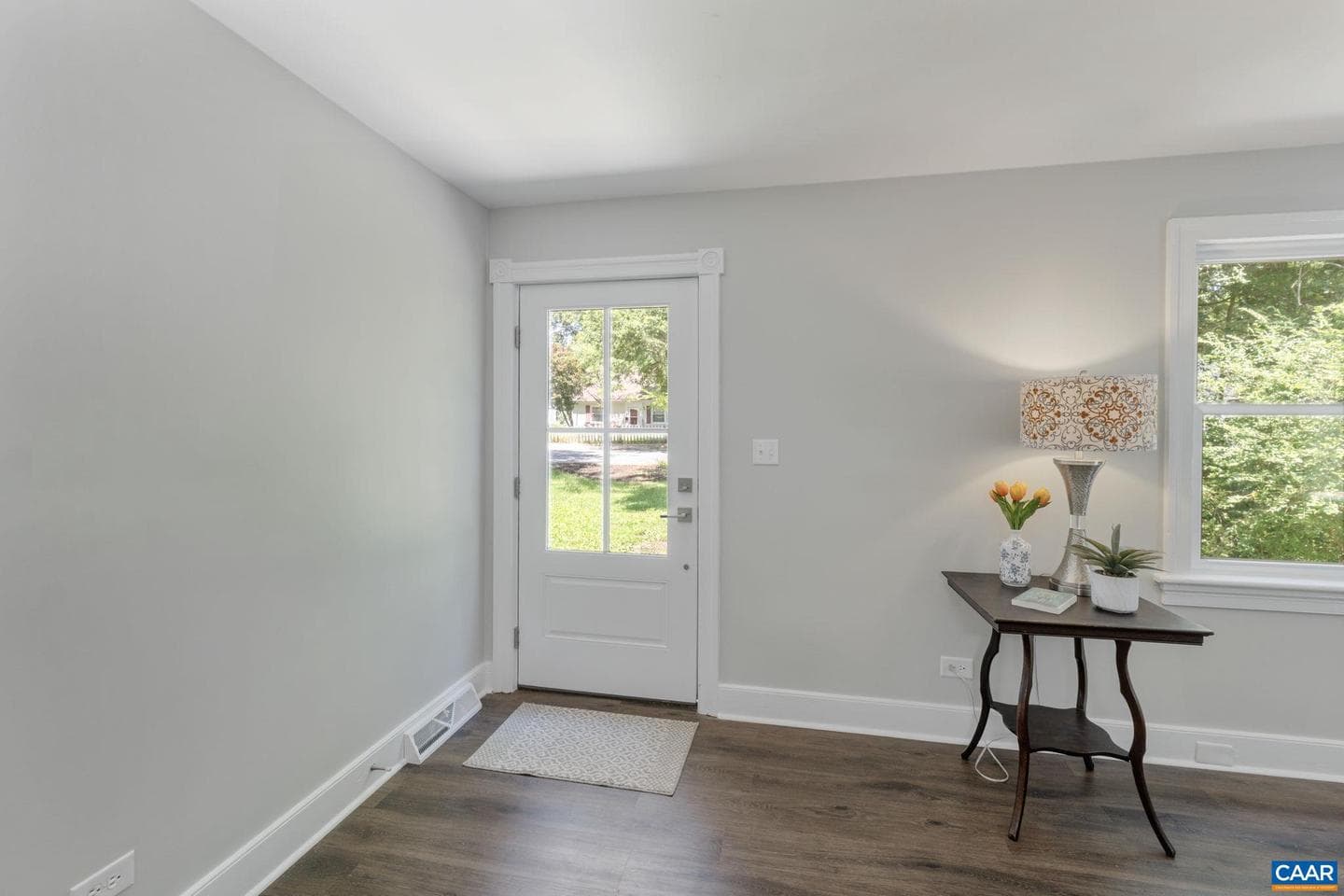 1526 Broad Ave photo 8