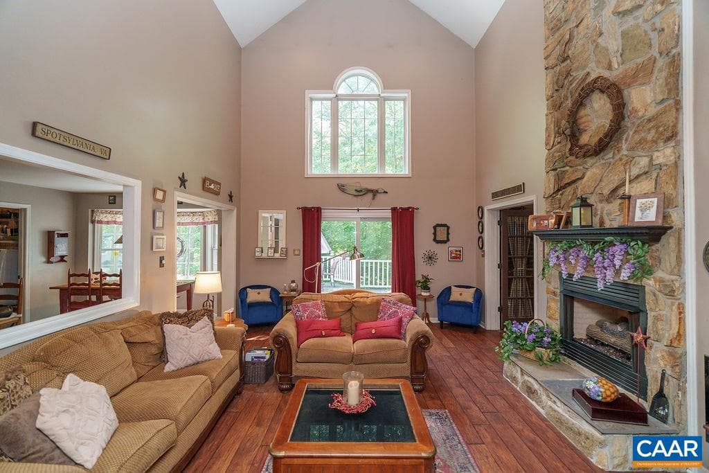 10810 Mountain Laurel Ct photo 25