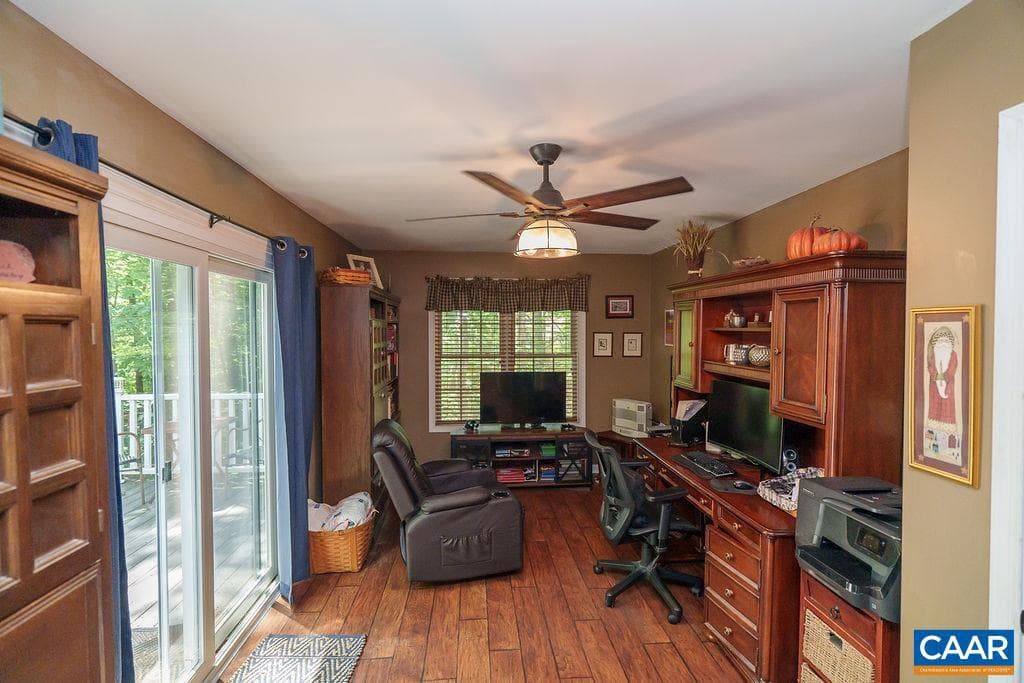 10810 Mountain Laurel Ct photo 28