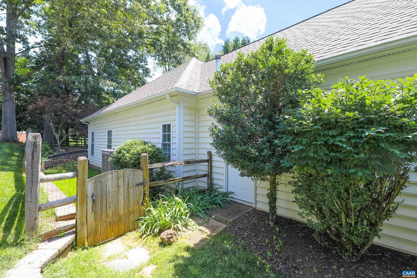 515 Broadleaf Way photo 42