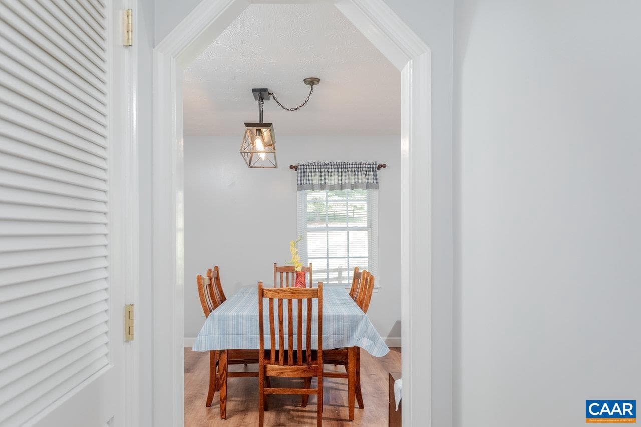 391 Hermitage Rd photo 34