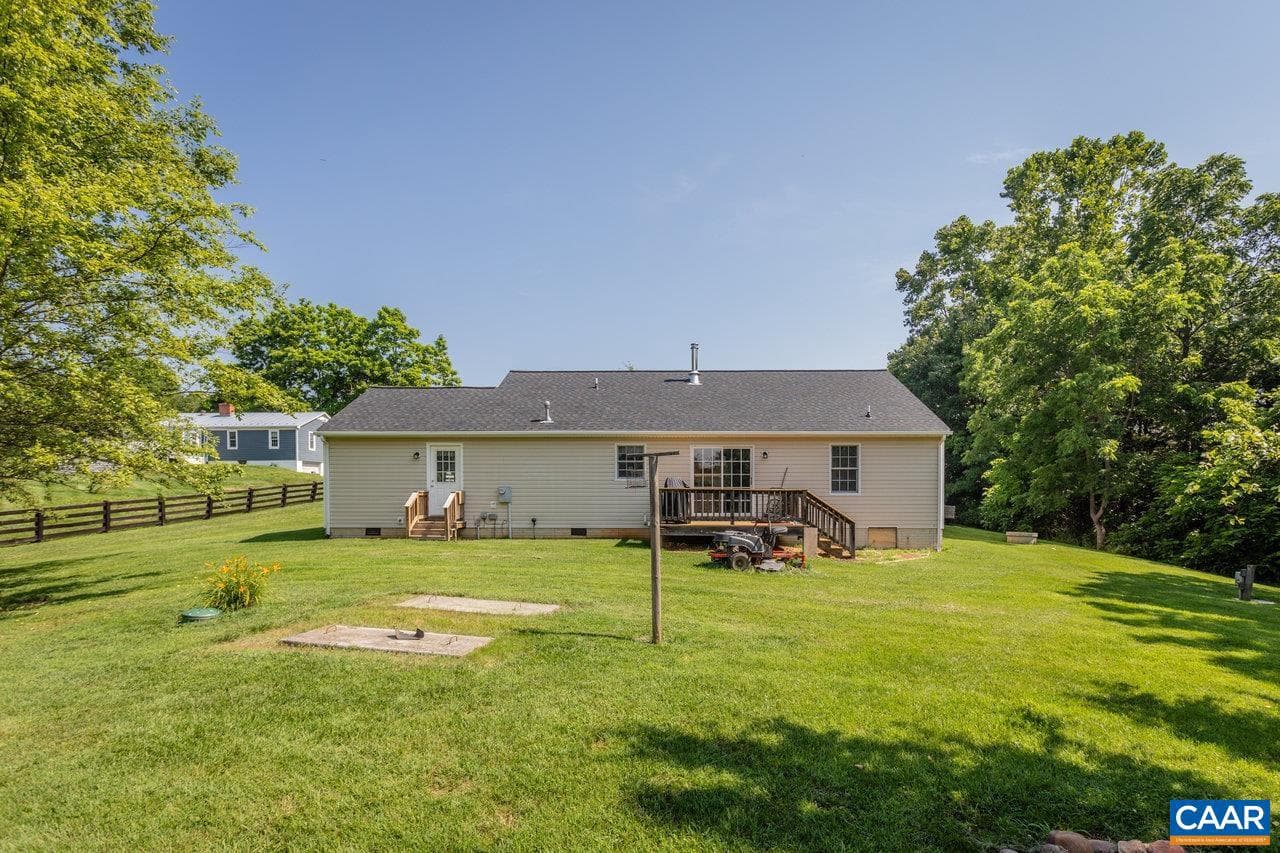 391 Hermitage Rd photo 42