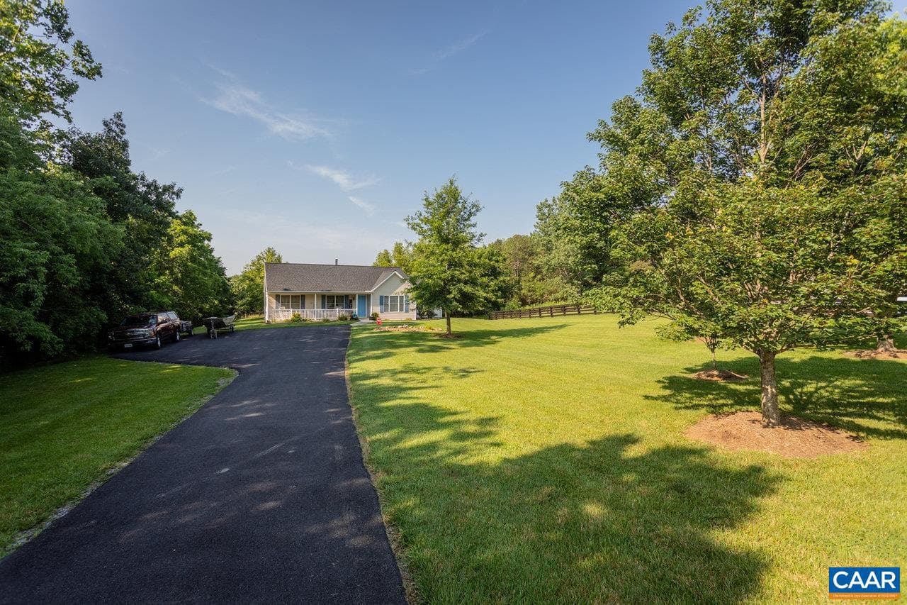 391 Hermitage Rd photo 65