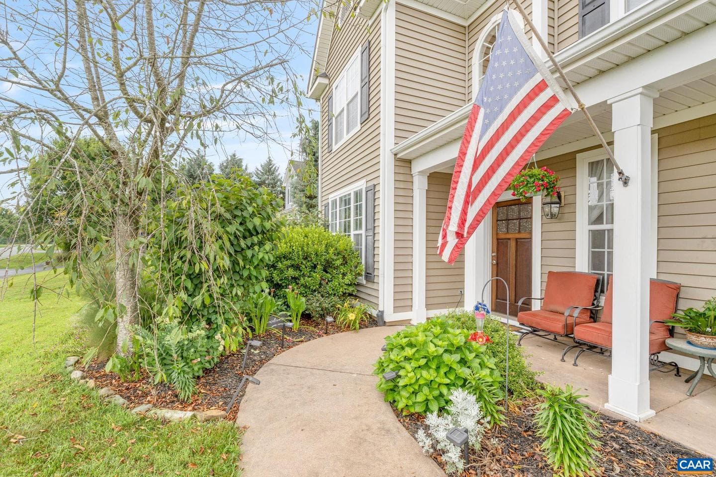 164 Glen Cir photo 5