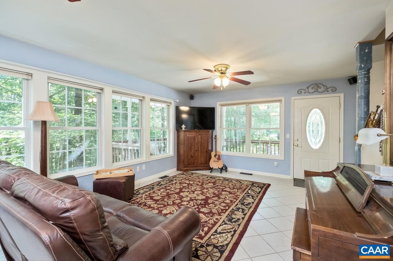 801 Fletchers Ln photo 14