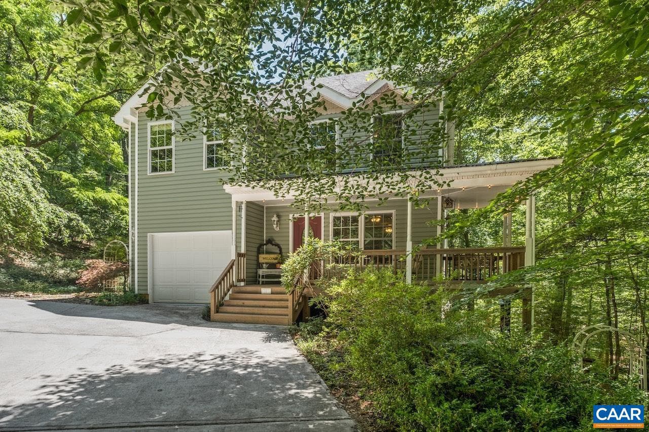 801 Fletchers Ln photo 2