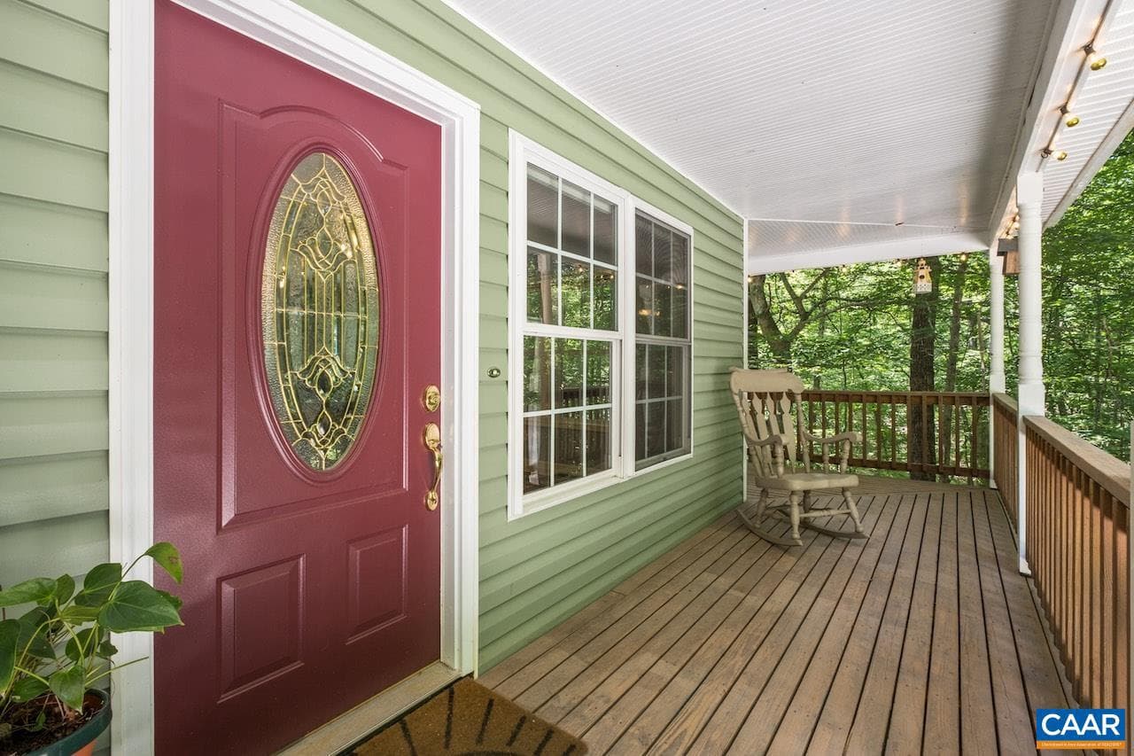 801 Fletchers Ln photo 3