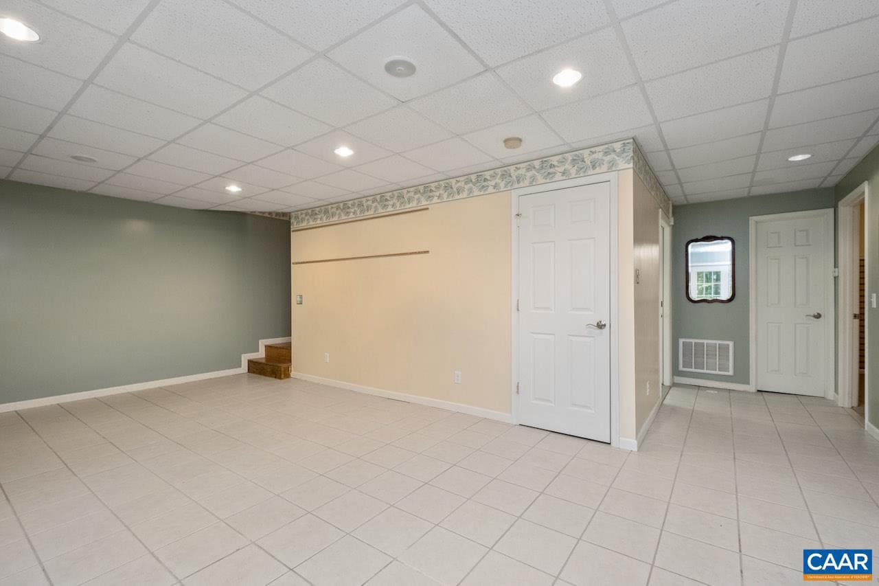 801 Fletchers Ln photo 36