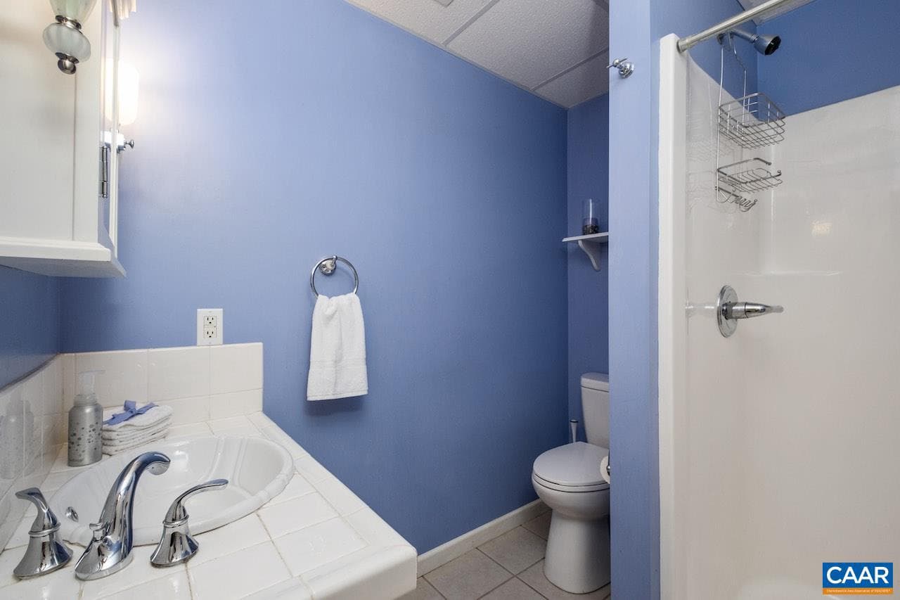 801 Fletchers Ln photo 38