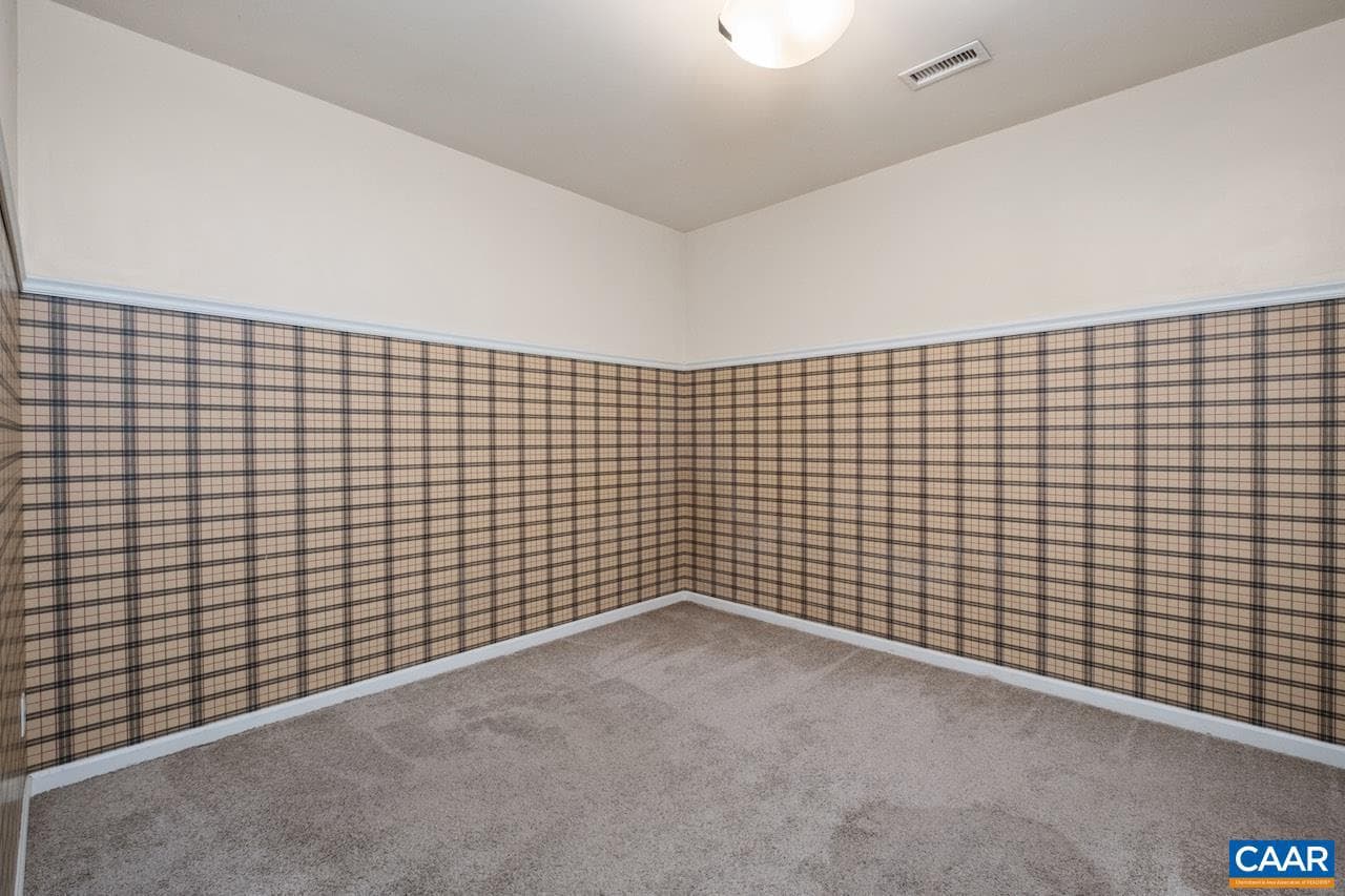 801 Fletchers Ln photo 39