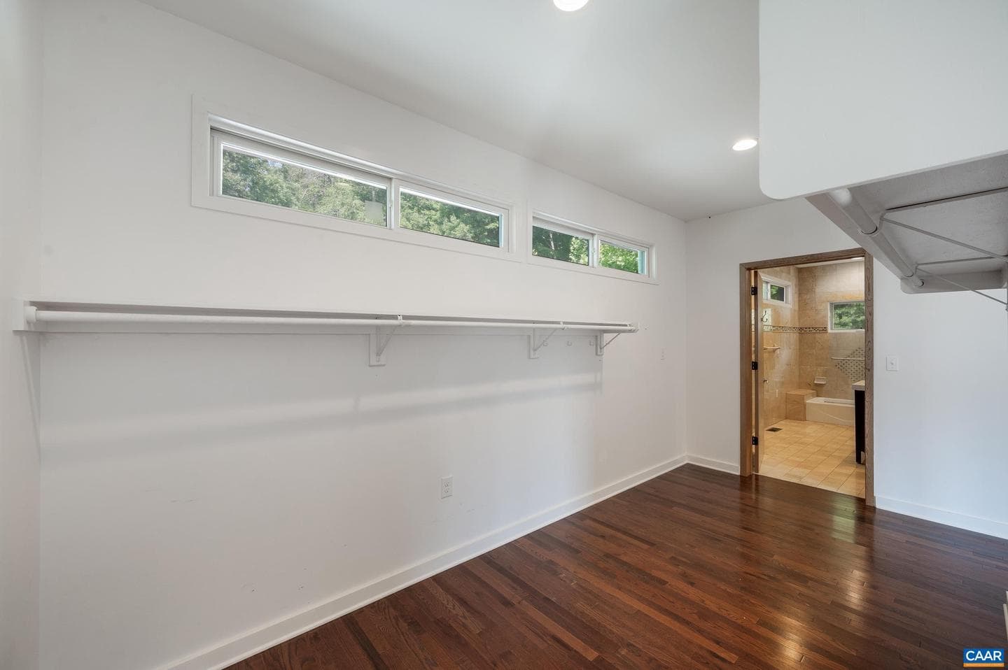 350 Creekside Ln photo 55